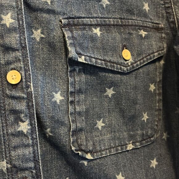 GAP 1969 Two pocket denim boy shirt with star print large - Picture 2 of 5
